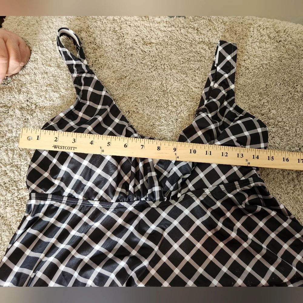 Kona Sol Cropped Tankini Top Plaid Black White